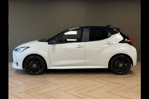 Toyota Yaris 1.5 Hybrid GR Sport AUT. CAMERA NAVIGATIE KEYLESS-GO LANE-ASSIST STOELVERWARMING AIRCO CRUISE