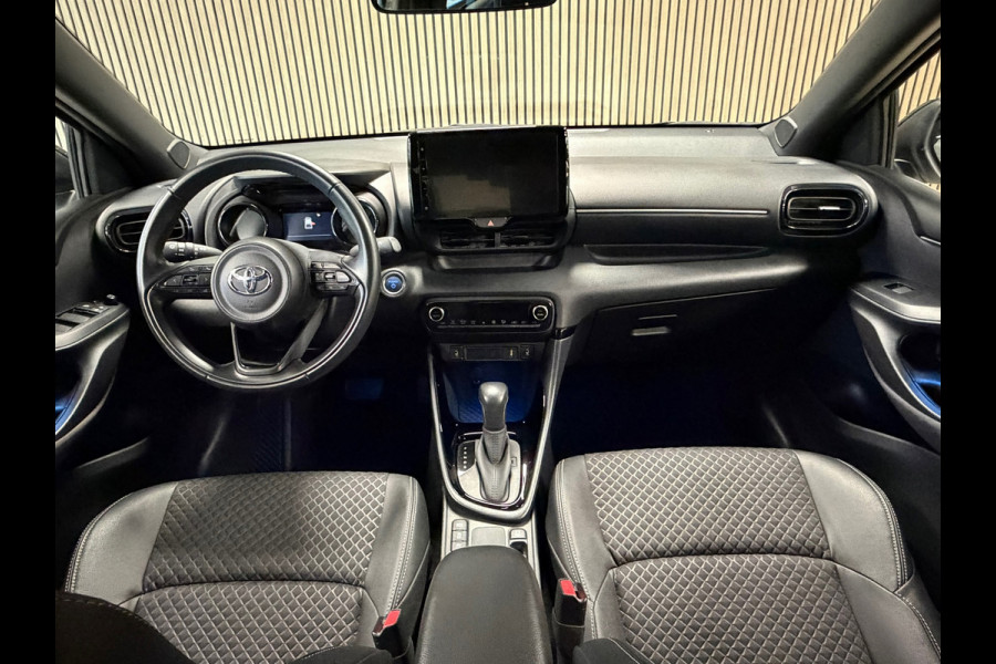 Toyota Yaris 1.5 Hybrid GR Sport AUT. CAMERA NAVIGATIE KEYLESS-GO LANE-ASSIST STOELVERWARMING AIRCO CRUISE