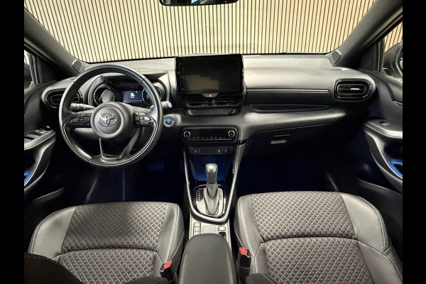 Toyota Yaris 1.5 Hybrid GR Sport AUT. CAMERA NAVIGATIE KEYLESS-GO LANE-ASSIST STOELVERWARMING AIRCO CRUISE