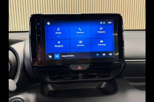 Toyota Yaris 1.5 Hybrid GR Sport AUT. CAMERA NAVIGATIE KEYLESS-GO LANE-ASSIST STOELVERWARMING AIRCO CRUISE