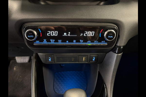 Toyota Yaris 1.5 Hybrid GR Sport AUT. CAMERA NAVIGATIE KEYLESS-GO LANE-ASSIST STOELVERWARMING AIRCO CRUISE