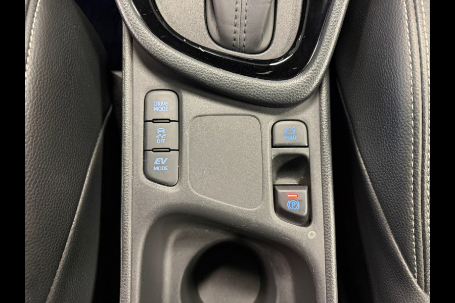 Toyota Yaris 1.5 Hybrid GR Sport AUT. CAMERA NAVIGATIE KEYLESS-GO LANE-ASSIST STOELVERWARMING AIRCO CRUISE