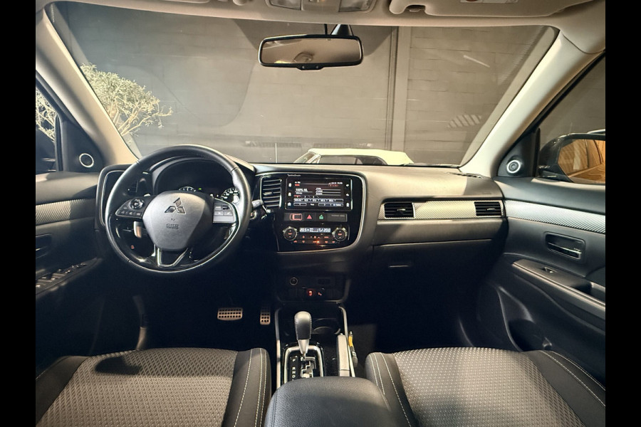 Mitsubishi Outlander 2.0 Connect Pro