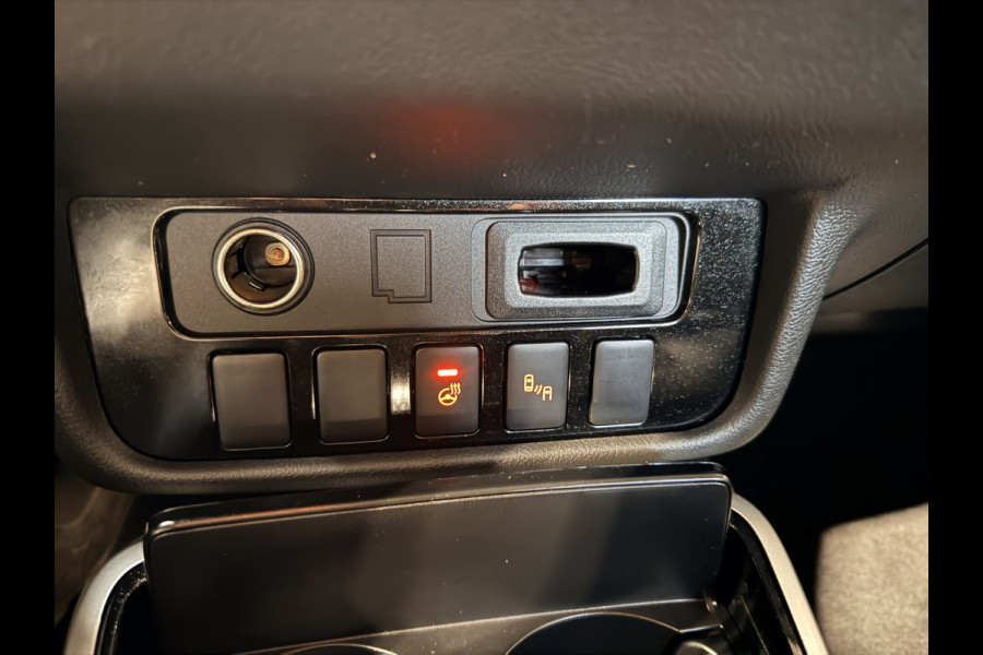 Mitsubishi Outlander 2.0 Connect Pro