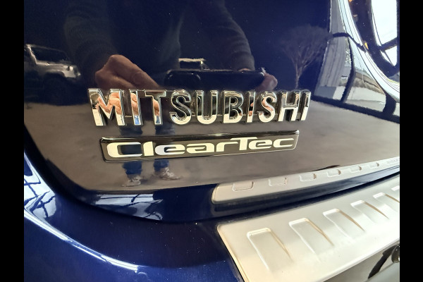 Mitsubishi Outlander 2.0 Connect Pro