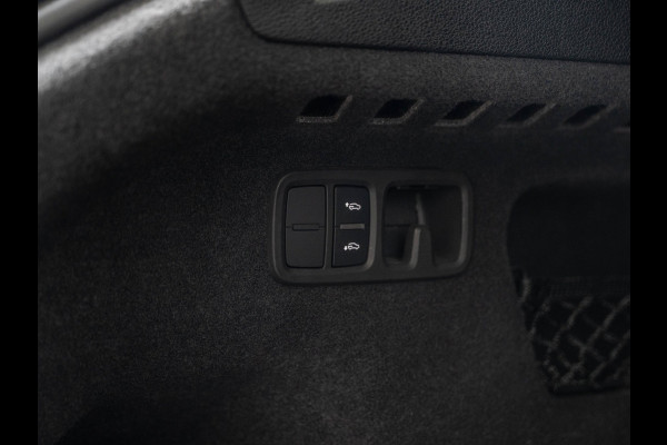Audi Q8 55 TFSI e quattro S-Line Pano/360/HuD/Keyless