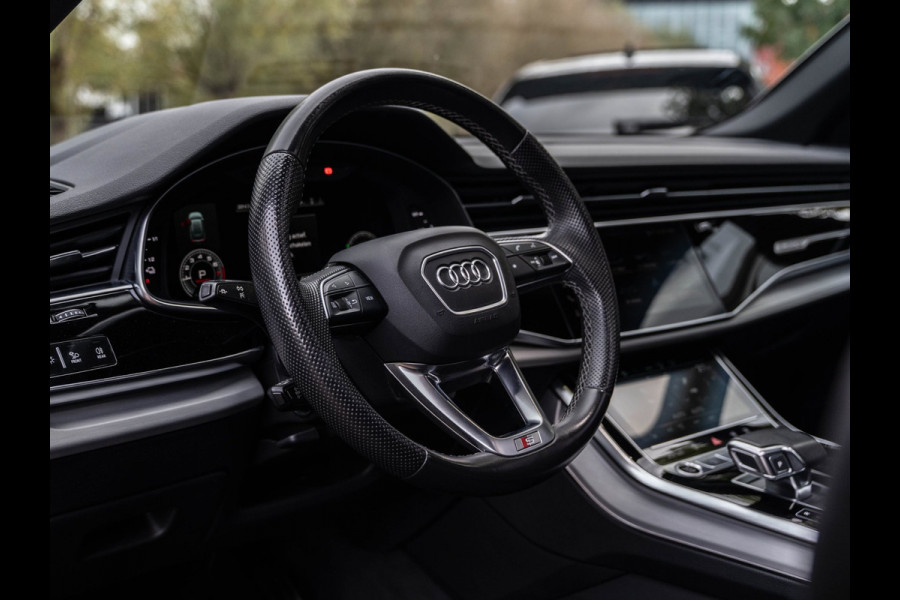 Audi Q8 55 TFSI e quattro S-Line Pano/360/HuD/Keyless