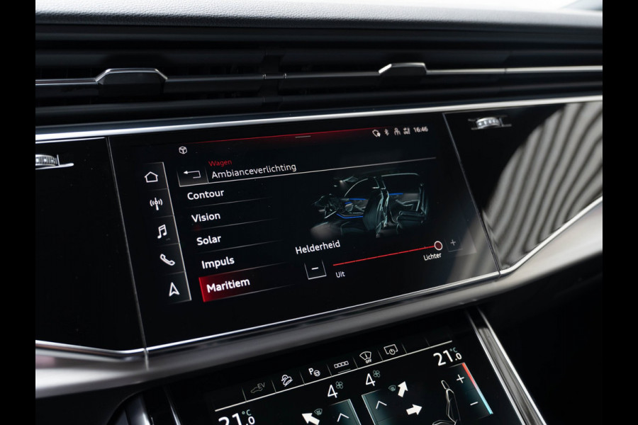 Audi Q8 55 TFSI e quattro S-Line Pano/360/HuD/Keyless