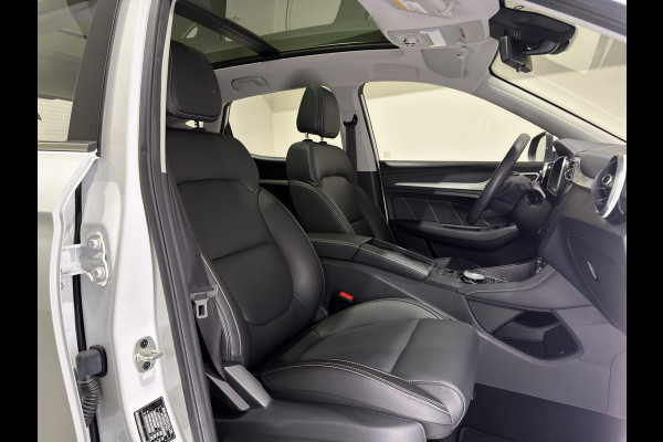 MG ZS EV Luxury 45 kWh | Panoramadak | Leder interieur | Keyless | ACC | Apple CarPlay - Android Auto