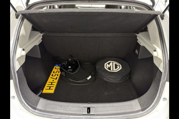 MG ZS EV Luxury 45 kWh | Panoramadak | Leder interieur | Keyless | ACC | Apple CarPlay - Android Auto