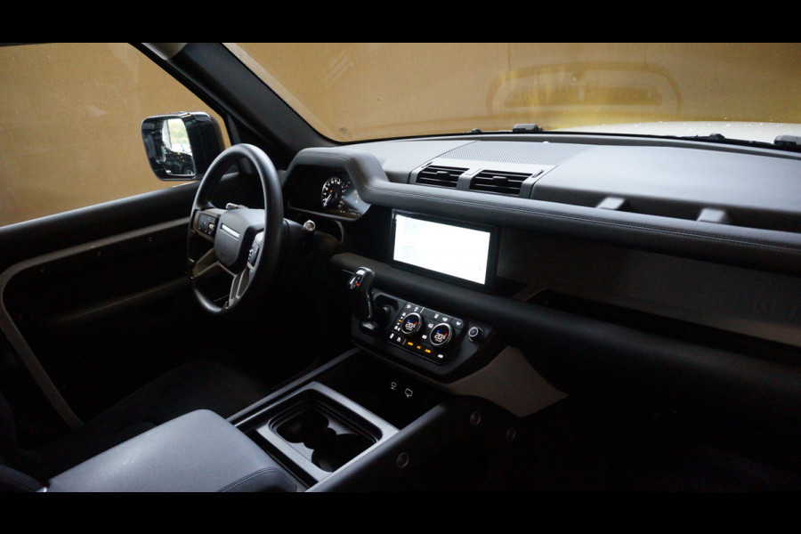 Land Rover Defender 2.0 D240 110 S | Grijs kenteken | BTW-auto
