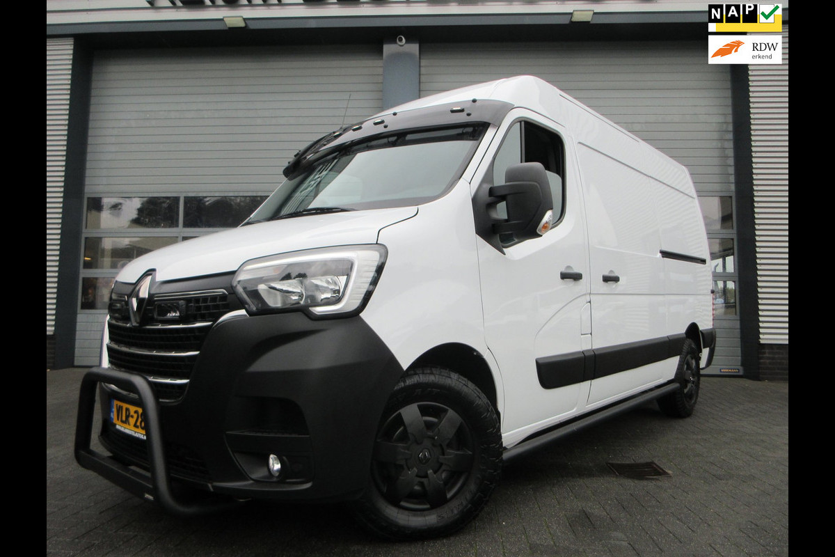Renault Master T35 2.3 dCi 180pk, L2, Navi, Camera, LED, 2x Schuifdeur, Trekhaak, 3-Zits.