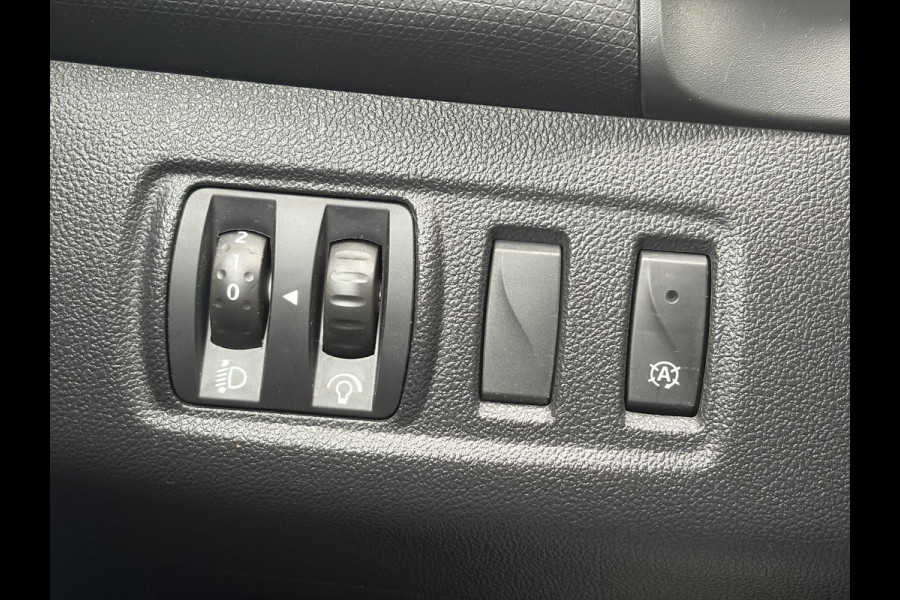 Renault Clio 0.9 TCe Intens ✓D-Ketting vv in 01-2026✓Camera✓Navi✓Keyless✓Dealer Onderhouden✓Halfleder✓LED✓Lm velgen✓Airco✓Cruise✓Pdc V+A✓4 Elekt Ramen✓N.A.P✓Apk tot 05-2027