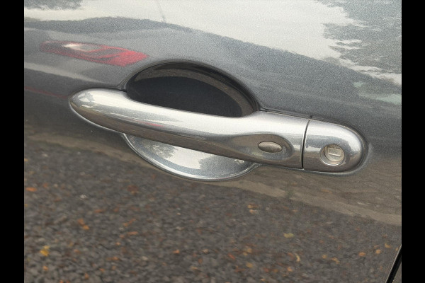 Renault Clio 0.9 TCe Intens ✓D-Ketting vv in 01-2026✓Camera✓Navi✓Keyless✓Dealer Onderhouden✓Halfleder✓LED✓Lm velgen✓Airco✓Cruise✓Pdc V+A✓4 Elekt Ramen✓N.A.P✓Apk tot 05-2027