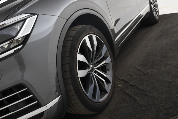 Volkswagen Touareg 3.0 TSi eHybrid 4MOTION Trekhaak, Memory Seat, Luchtvering, Elektrisch glazen panorama-dak