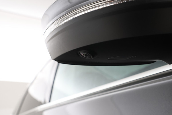 Volkswagen Touareg 3.0 TSi eHybrid 4MOTION Trekhaak, Memory Seat, Luchtvering, Elektrisch glazen panorama-dak