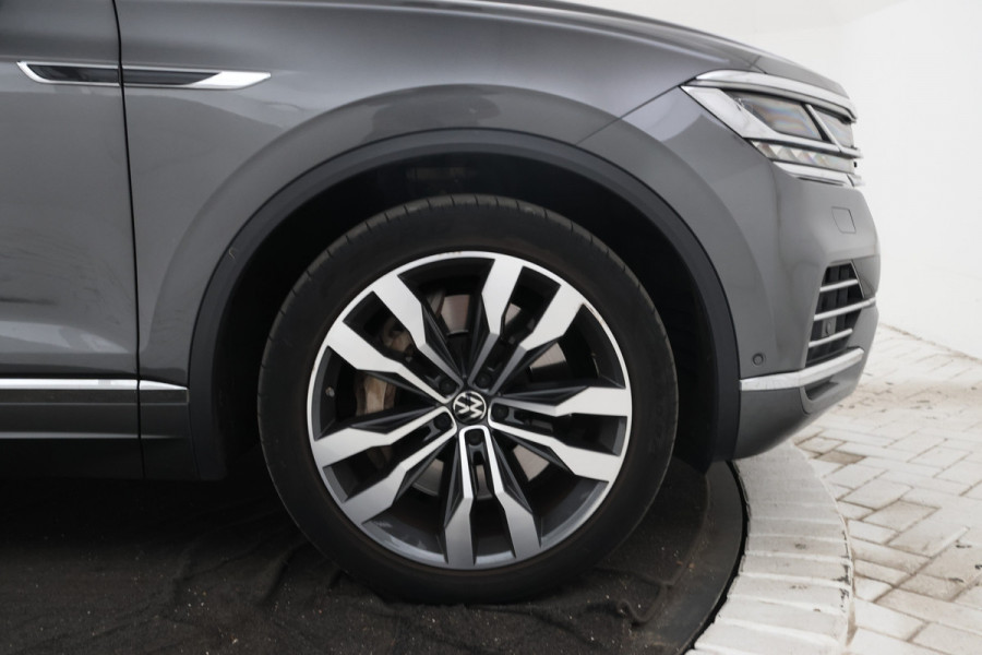 Volkswagen Touareg 3.0 TSi eHybrid 4MOTION Trekhaak, Memory Seat, Luchtvering, Elektrisch glazen panorama-dak