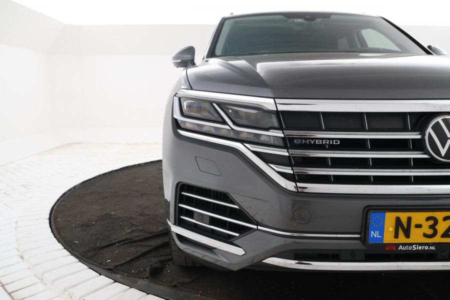 Volkswagen Touareg 3.0 TSi eHybrid 4MOTION Trekhaak, Memory Seat, Luchtvering, Elektrisch glazen panorama-dak