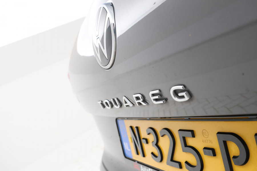 Volkswagen Touareg 3.0 TSi eHybrid 4MOTION Trekhaak, Memory Seat, Luchtvering, Elektrisch glazen panorama-dak