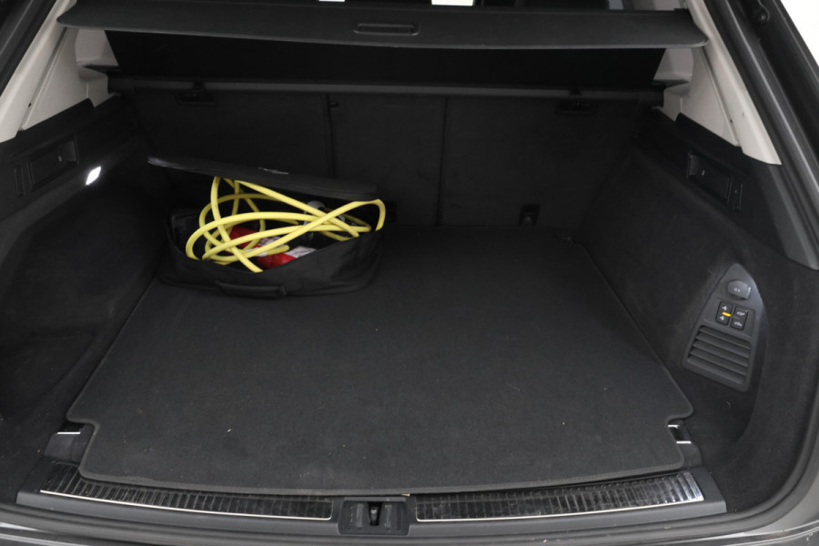 Volkswagen Touareg 3.0 TSi eHybrid 4MOTION Trekhaak, Memory Seat, Luchtvering, Elektrisch glazen panorama-dak