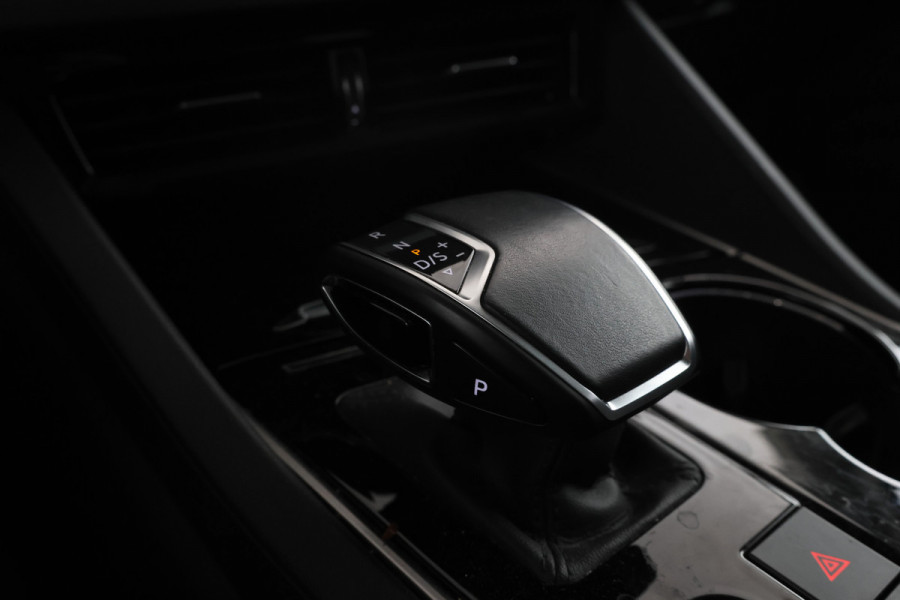 Volkswagen Touareg 3.0 TSi eHybrid 4MOTION Trekhaak, Memory Seat, Luchtvering, Elektrisch glazen panorama-dak