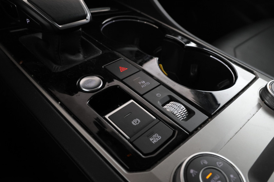 Volkswagen Touareg 3.0 TSi eHybrid 4MOTION Trekhaak, Memory Seat, Luchtvering, Elektrisch glazen panorama-dak