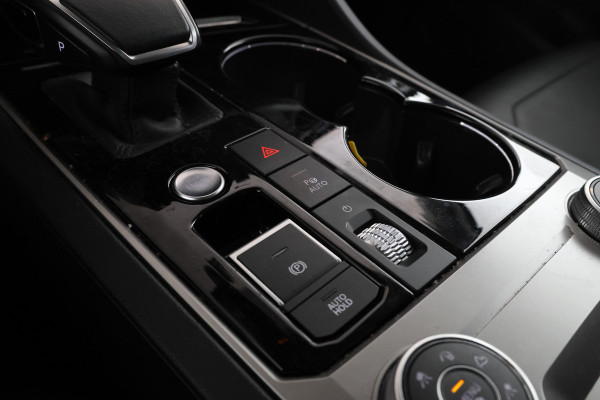 Volkswagen Touareg 3.0 TSi eHybrid 4MOTION Trekhaak, Memory Seat, Luchtvering, Elektrisch glazen panorama-dak
