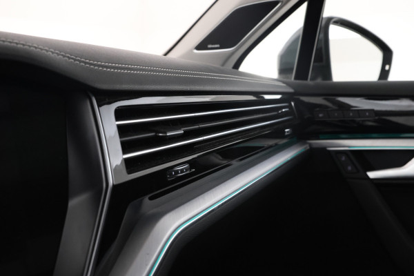 Volkswagen Touareg 3.0 TSi eHybrid 4MOTION Trekhaak, Memory Seat, Luchtvering, Elektrisch glazen panorama-dak