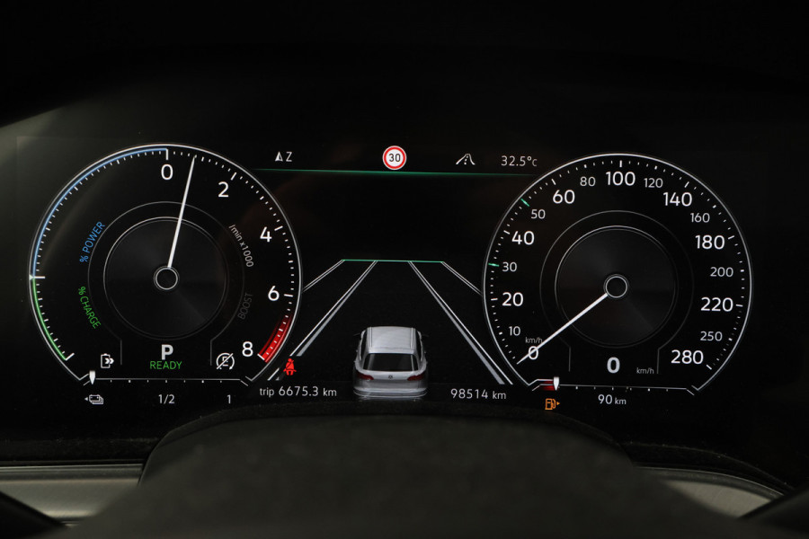 Volkswagen Touareg 3.0 TSi eHybrid 4MOTION Trekhaak, Memory Seat, Luchtvering, Elektrisch glazen panorama-dak