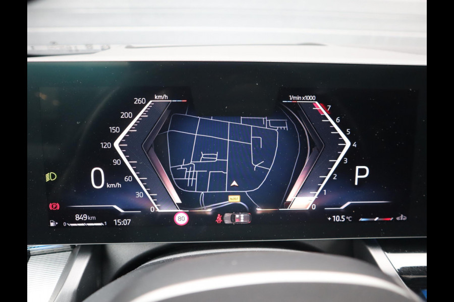 BMW 5 Serie Touring 520i | Pano | 360 Camera | HUD | Trekhaak | Bowers & Wilkins
