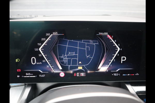 BMW 5 Serie Touring 520i | Pano | 360 Camera | HUD | Trekhaak | Bowers & Wilkins