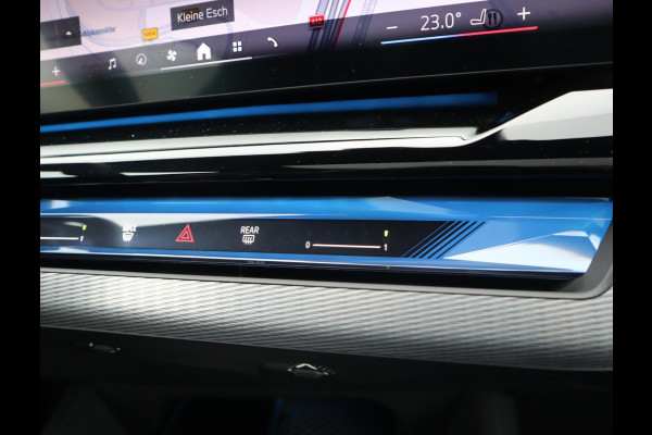 BMW 5 Serie Touring 520i | Pano | 360 Camera | HUD | Trekhaak | Bowers & Wilkins