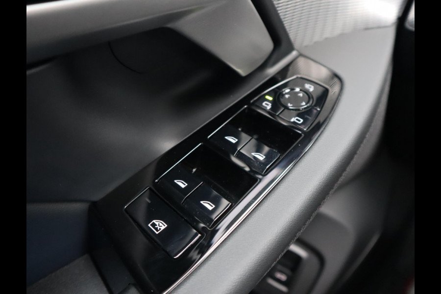 BMW 5 Serie Touring 520i | Pano | 360 Camera | HUD | Trekhaak | Bowers & Wilkins