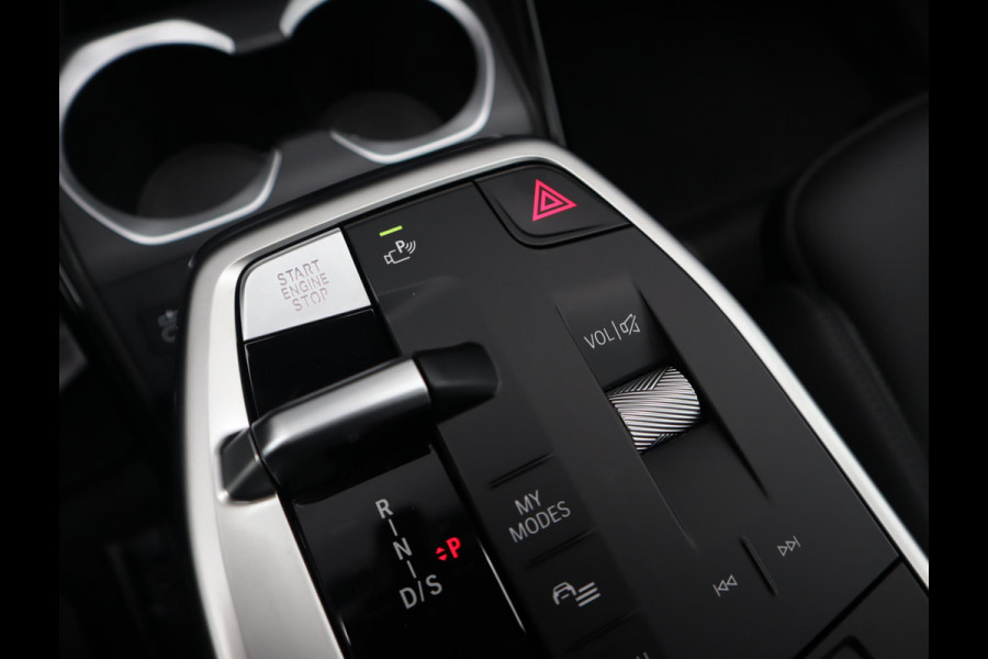 BMW X1 sDrive18i | Panorama | Camera | Trekhaak
