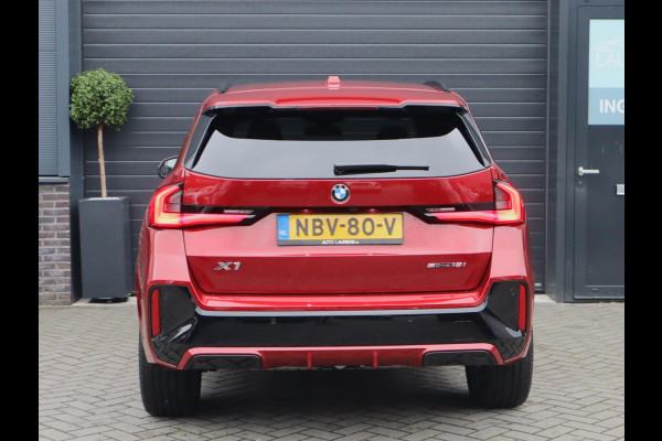 BMW X1 sDrive18i | Panorama | Camera | Trekhaak