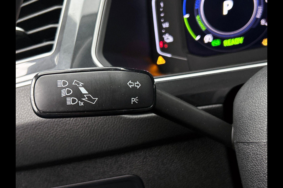 Volkswagen Tiguan 1.4 TSI eHybrid Business CAMERA | NAVI & CARPLAY | AD-CRUISE