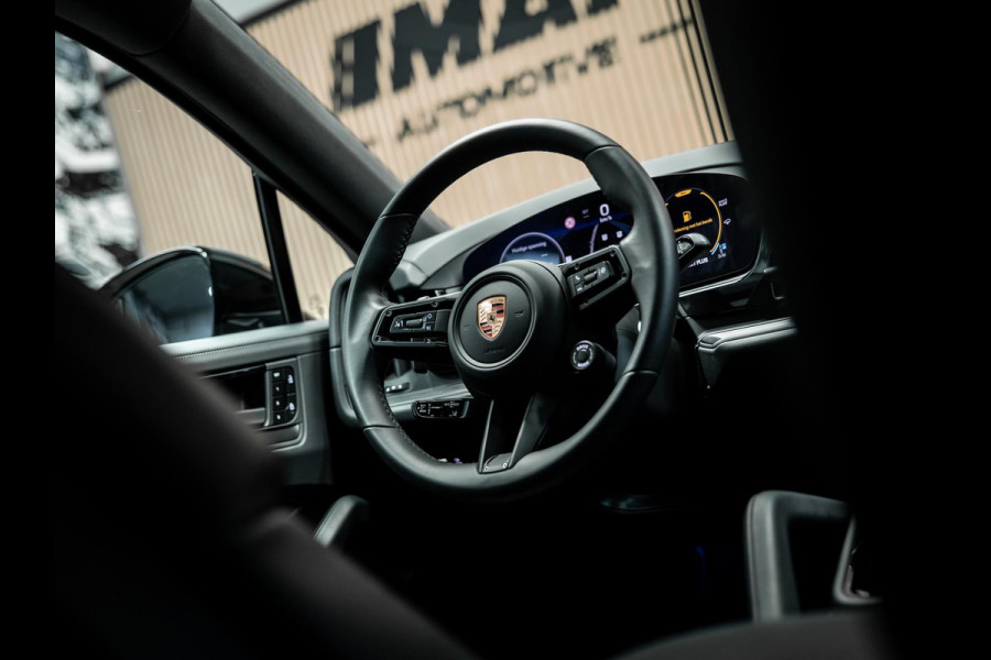 Porsche Cayenne Coupé 3.0 E-Hybrid Black Edition