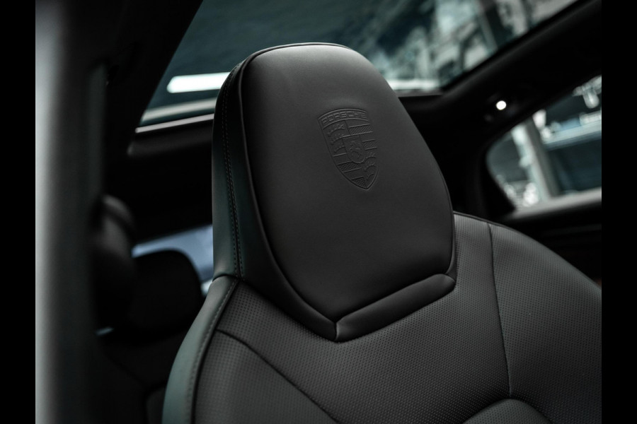Porsche Cayenne Coupé 3.0 E-Hybrid Black Edition