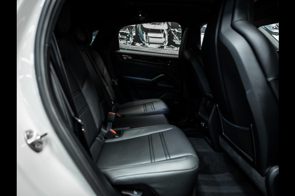 Porsche Cayenne Coupé 3.0 E-Hybrid Black Edition
