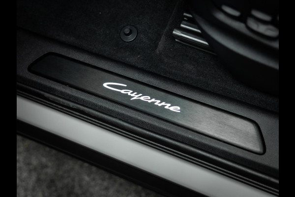 Porsche Cayenne Coupé 3.0 E-Hybrid Black Edition