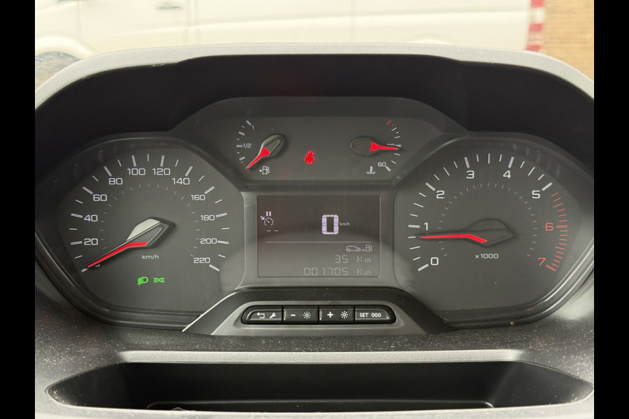 Peugeot Partner 1.2 110PK **Benzine** L1H1 Climate Control Cruise Control