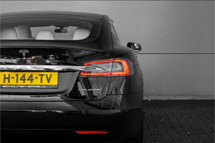 Tesla Model S Long Range Pano Autopilot 21"