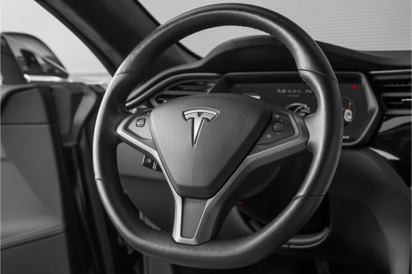 Tesla Model S Long Range Pano Autopilot 21"