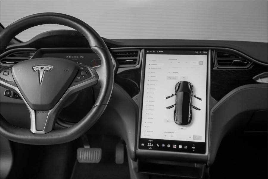 Tesla Model S Long Range Pano Autopilot 21"