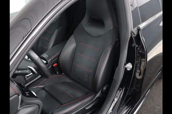 Mercedes-Benz CLA-Klasse Shooting Brake 250 e Business Solution AMG Limited | SOH 91,7% | Panoramadak | Leder/alcantara | Stoelverwarming | Camera | Park assist | Sfeerverlichting | Carplay | Climate control
