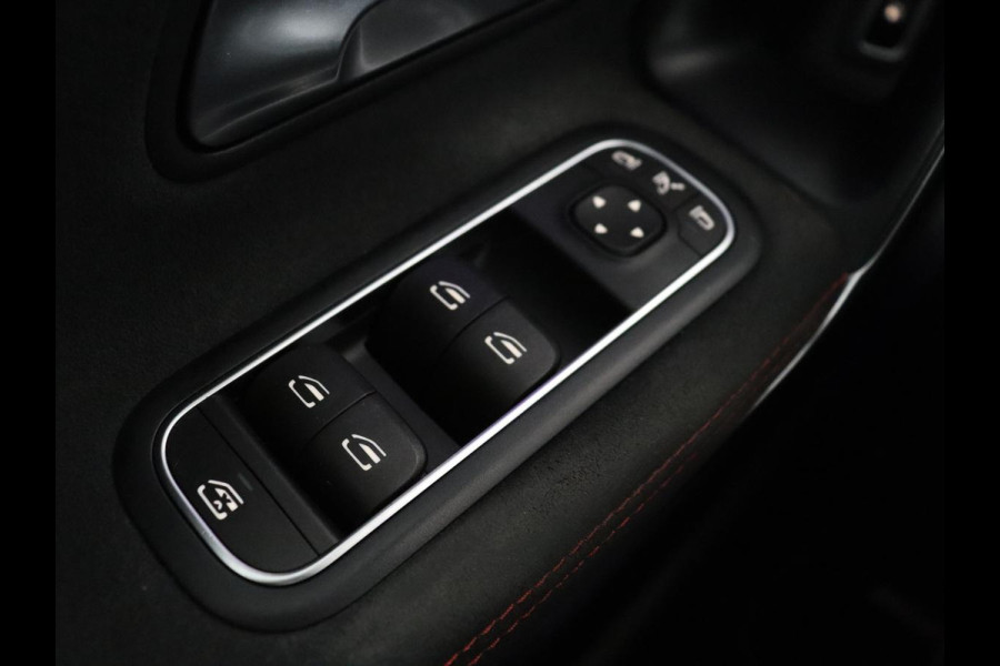Mercedes-Benz CLA-Klasse Shooting Brake 250 e Business Solution AMG Limited | SOH 91,7% | Panoramadak | Leder/alcantara | Stoelverwarming | Camera | Park assist | Sfeerverlichting | Carplay | Climate control