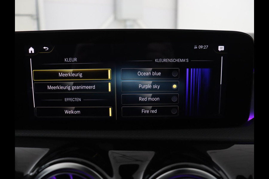 Mercedes-Benz CLA-Klasse Shooting Brake 250 e Business Solution AMG Limited | SOH 91,7% | Panoramadak | Leder/alcantara | Stoelverwarming | Camera | Park assist | Sfeerverlichting | Carplay | Climate control
