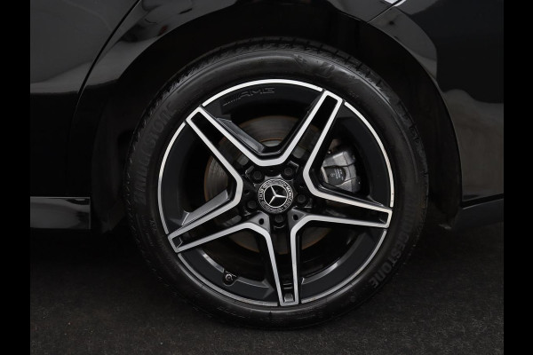 Mercedes-Benz CLA-Klasse Shooting Brake 250 e Business Solution AMG Limited | SOH 91,7% | Panoramadak | Leder/alcantara | Stoelverwarming | Camera | Park assist | Sfeerverlichting | Carplay | Climate control