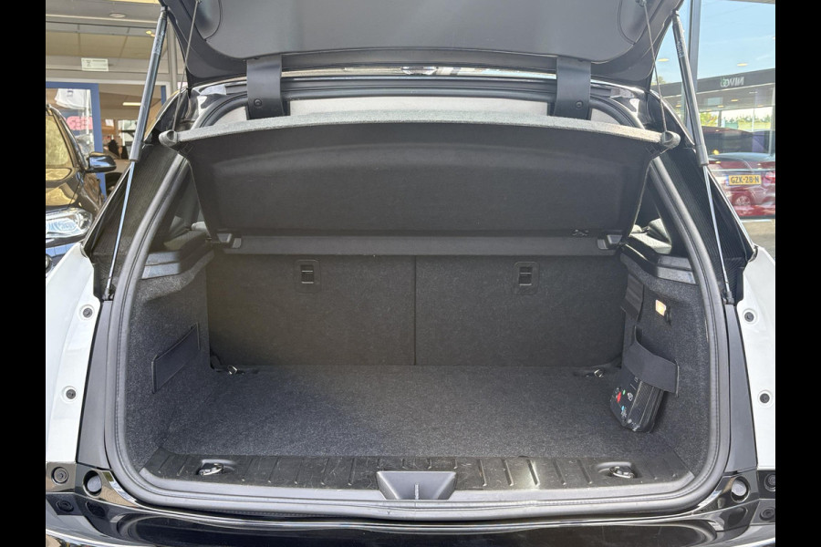 BMW i3 Basis 120Ah 42 kWh 170pk | Stoelverwarming | Navi | Achteruitrijcamera | SOH 90.1% |