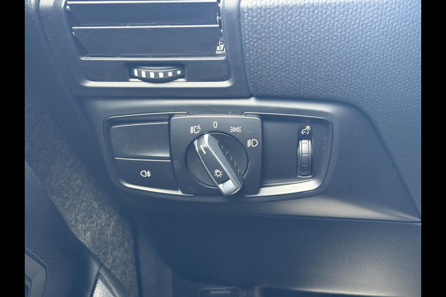 BMW i3 Basis 120Ah 42 kWh 170pk | Stoelverwarming | Navi | Achteruitrijcamera | SOH 90.1% |